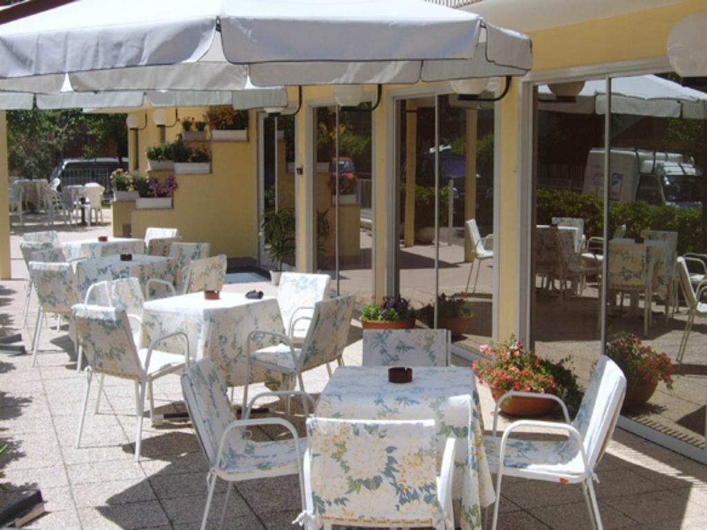 Hotel Montecarlo Nord Ріміні Екстер'єр фото